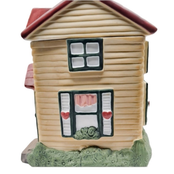 🌷Vintage Ceramic House/Cookie Jar - Picture 5 of 7